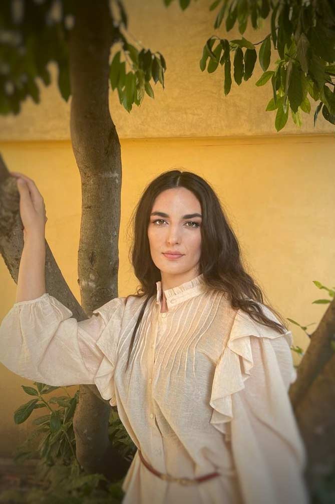 VALERIA-CORVINO-ATTRICE-NAPOLETANA-OTTIMO-INGLESE-(6)
