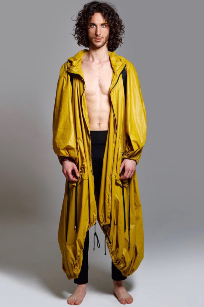 Federico L modello capelli lungi per sfilate, runway,catwalk, model for editorials