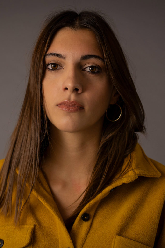 giovane attrice a Roma per spot pubblicitari, cinema, serie tv