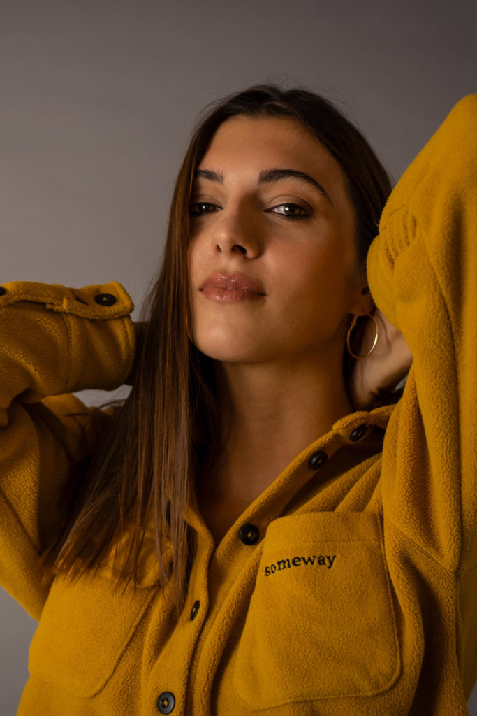 giovane attrice a Roma per spot pubblicitari, cinema, serie tv