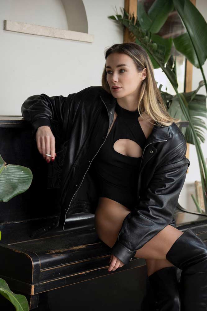 KLAUDIA-MODELLA-BIONDA-POLACCA-(3)