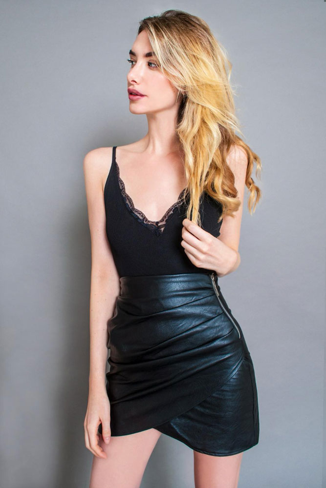 Giorgia blonde catwalk model