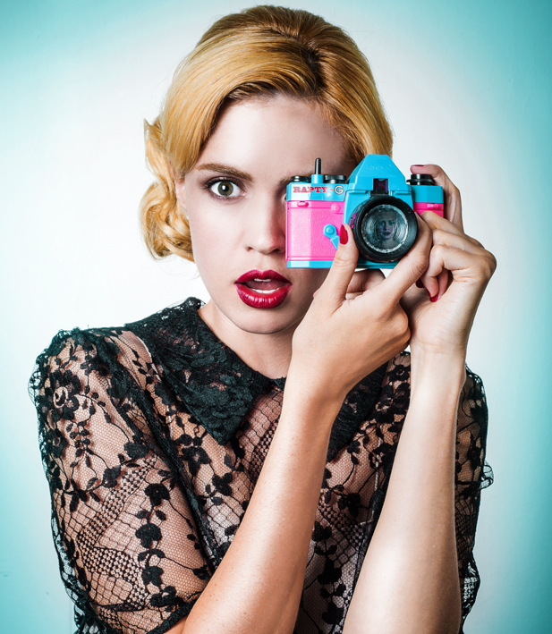 Nathalie Rapti Gomez attrice e modella