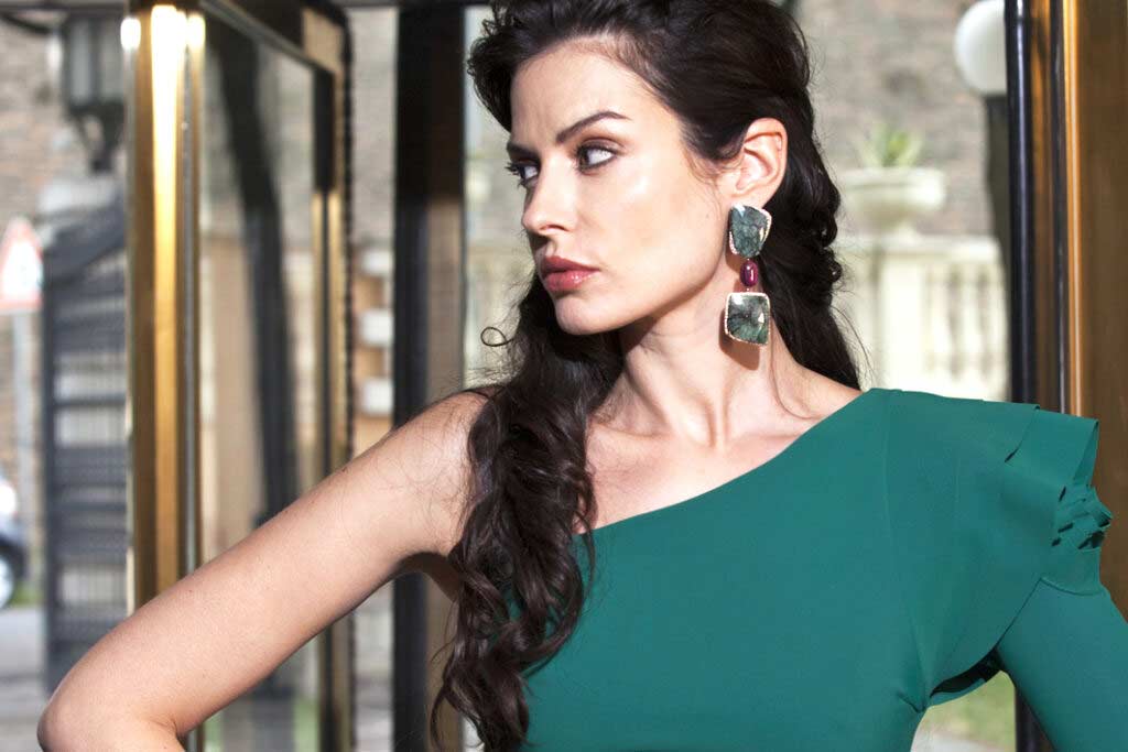 Alice–modella-gioielleria—I-am-management
