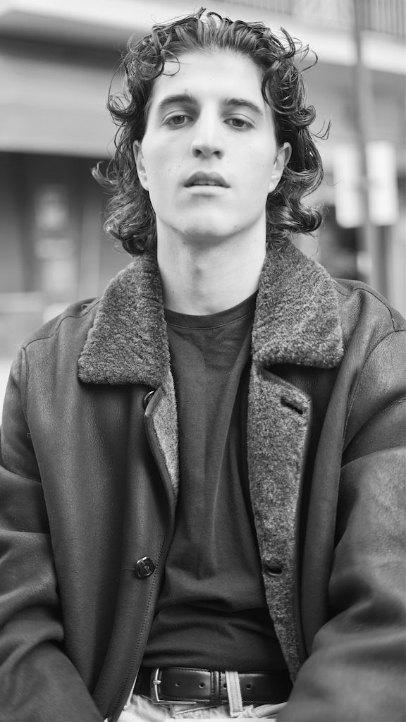 Joi Giovane attore lombardo, casting directors, cinema, serie tv, cinematografia italiana, modello capelli lunghi