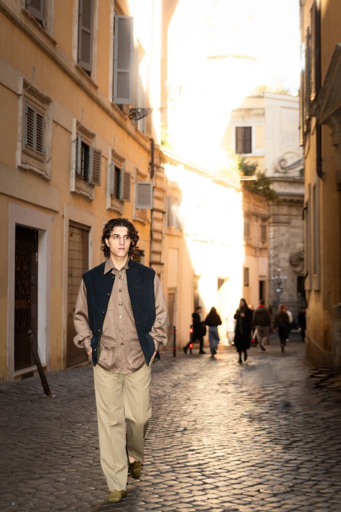 Joi Giovane attore lombardo, casting directors, cinema, serie tv, cinematografia italiana, modello capelli lunghi