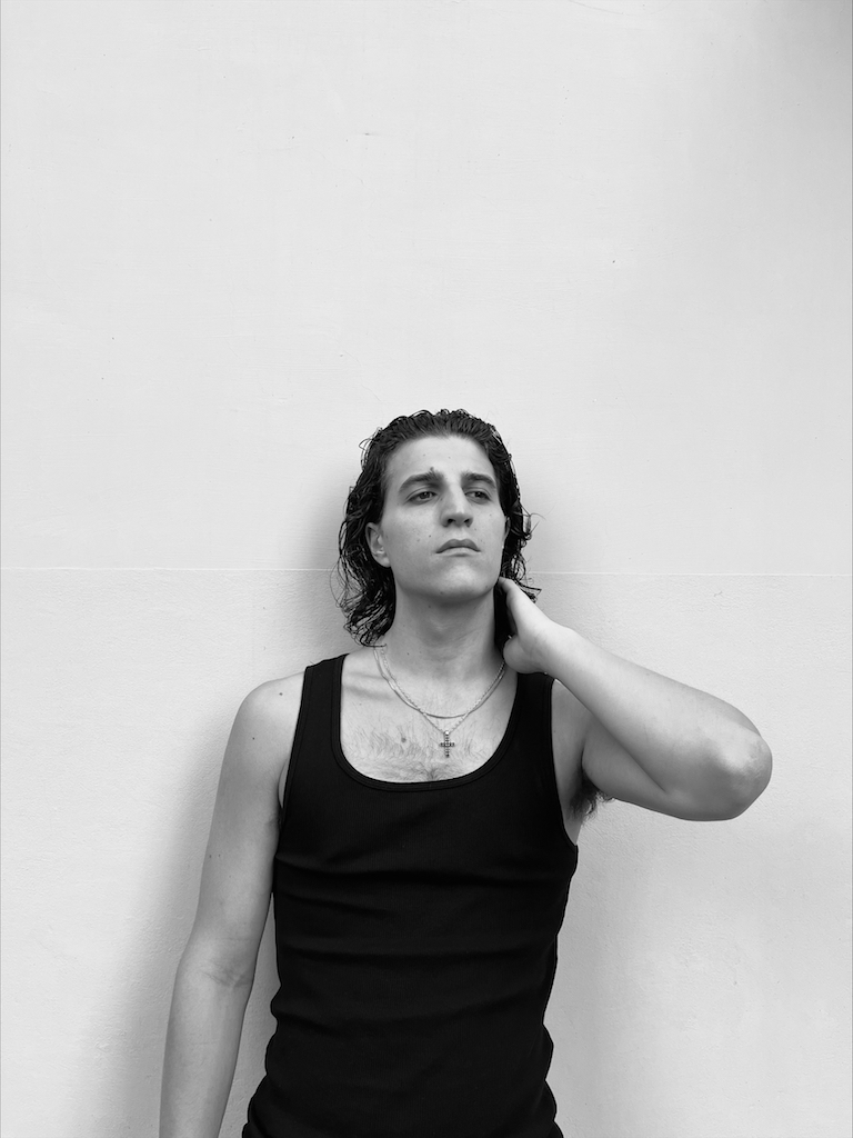 Joi Giovane attore lombardo, casting directors, cinema, serie tv, cinematografia italiana, modello capelli lunghi
