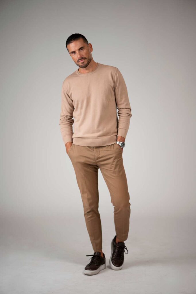 modello over 40, grey model, campagne pubblicitarie, spot tv, model management, agenzia per attori e modelli a Roma.