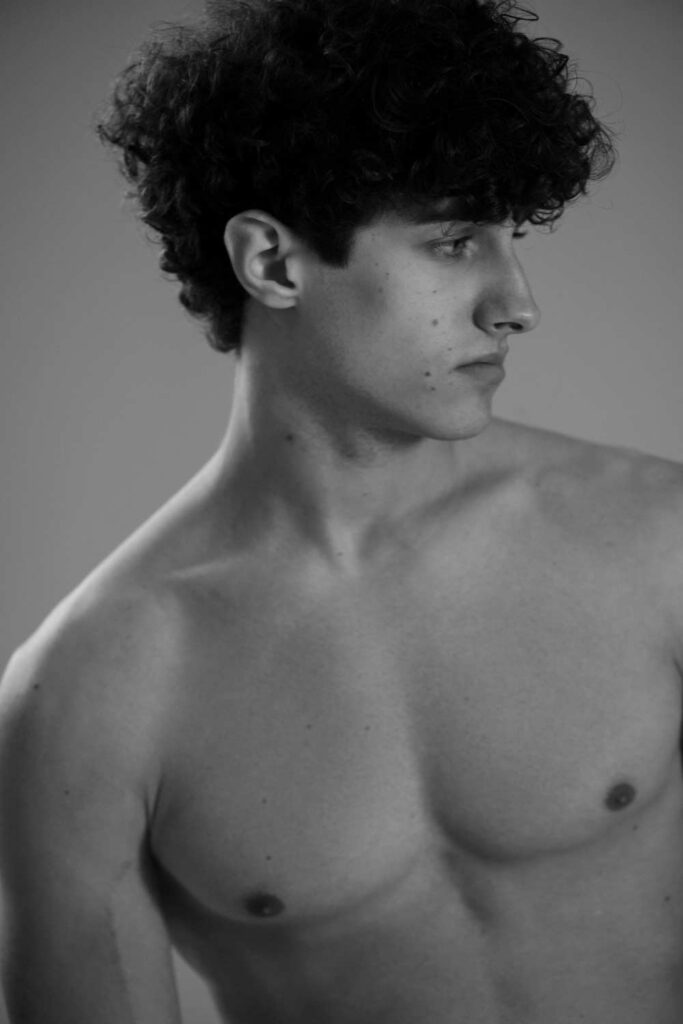 giovane modello, new faces model, modello ventenne, modello con occhi verdi, modello a Roma, modeling, agenzia di moda a Roma, model agency, fashion agency, I AM MANAGEMENT