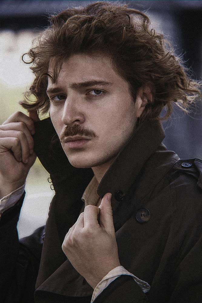Fabius attore con capelli rossi, attore con lentiggini, attore italiano, italian actor in Rome, attore per adv, spot pubblicitari